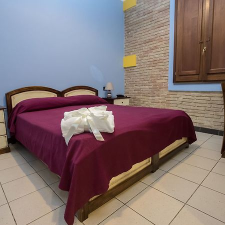 Arcobaleno Rooms Cagliari Luaran gambar