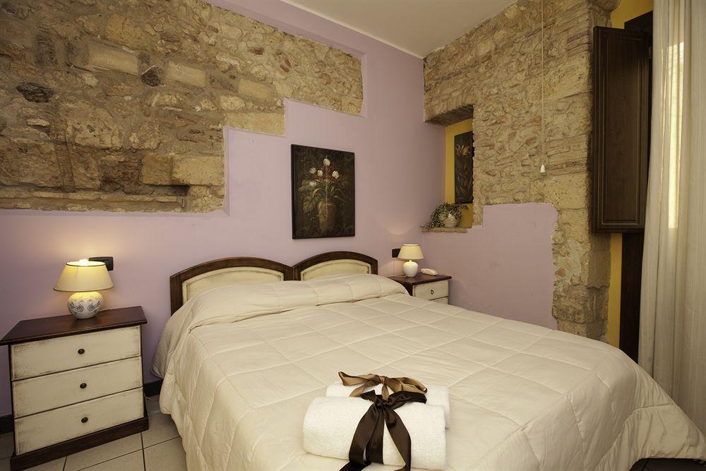 Arcobaleno Rooms Cagliari Luaran gambar