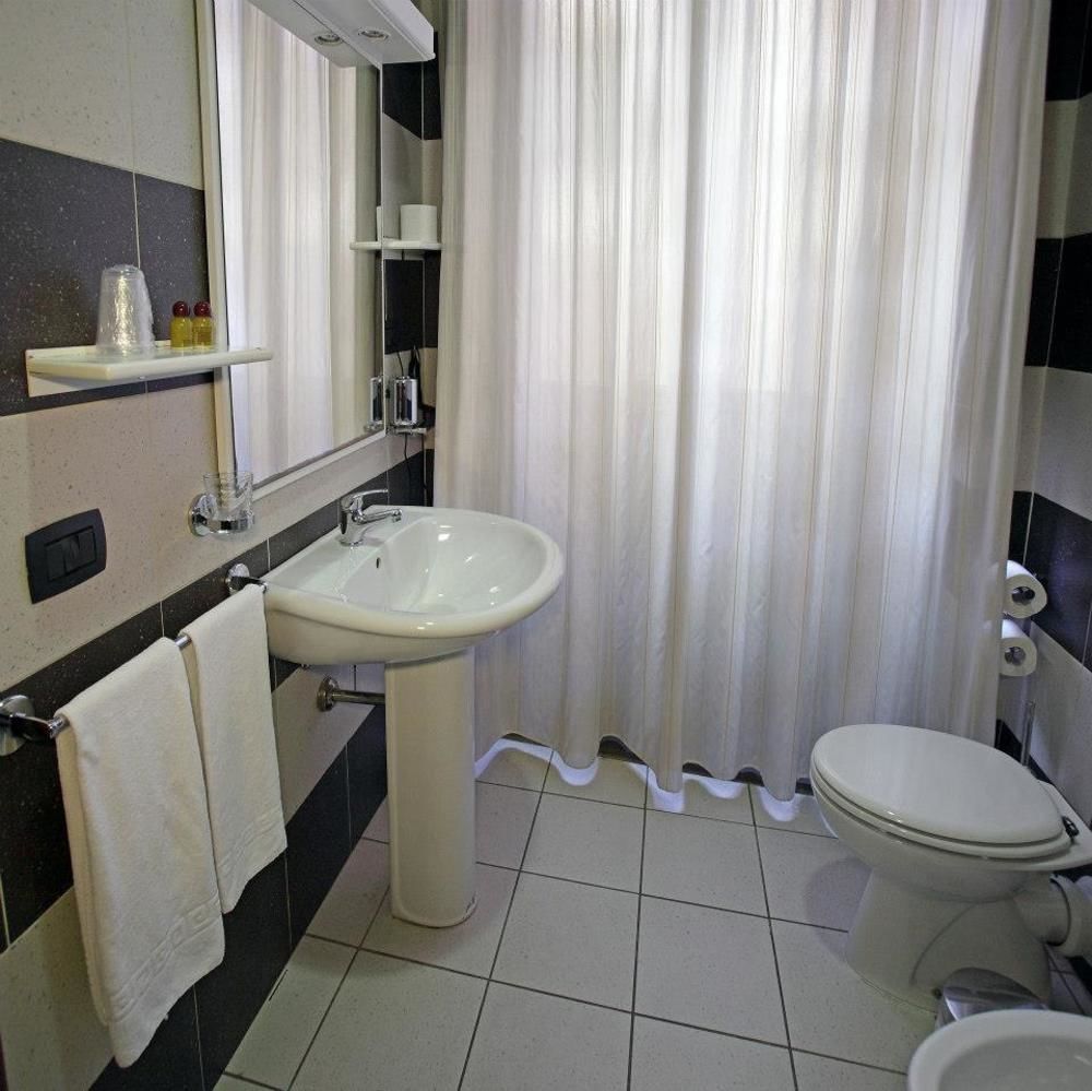 Arcobaleno Rooms Cagliari Luaran gambar